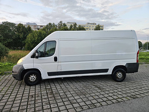 Peugeot с грузовым кузовом (1 фото из 8)