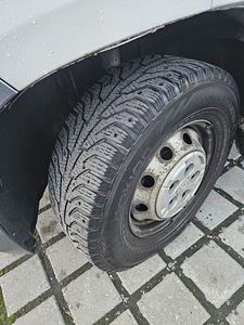 Peugeot с грузовым кузовом (8 фото из 8)