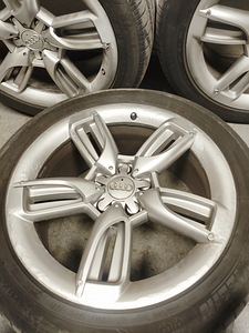 Audi A6 C6 245x45 R18 (4 foto / 6)