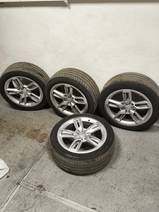 Audi A6 C6 245x45 R18 (5 foto / 6)