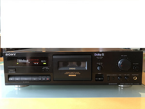 Kassettdekk Nakamichi, Sony, Akai (9 фото из 10)