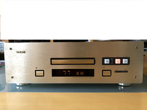 CD-плеер Sony, Teac (6 фото из 10)