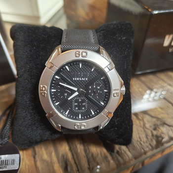 Мужские наручные часы Versace VSP1W0219