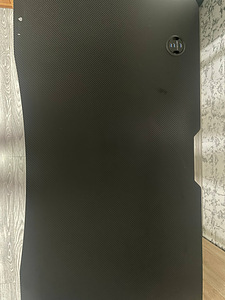 Продам стол для компьютера Genesis Holm 200 RGB (6 фото из 8)