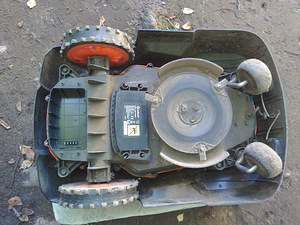 ROBOT REDBACK RM24A-15-28V, 1500 m2 (6 foto / 7)