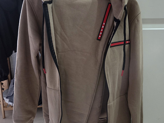Prada kostüüm S