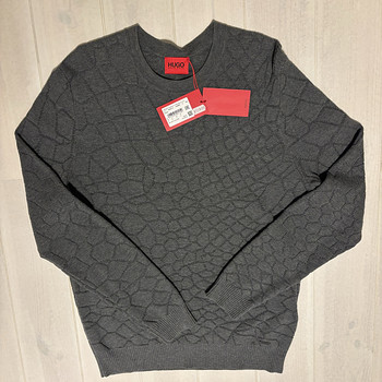Свитер Hugo Boss. Новый!