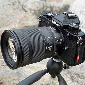 Nikon Zf + NIKKOR Z 24–120mm f/4 S + NEEWER CA063 grip