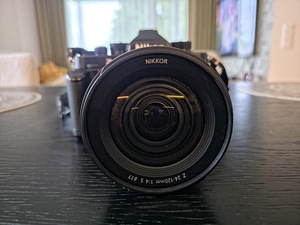 Nikon Zf + NIKKOR Z 24–120mm f/4 S + NEEWER CA063 grip (2 foto / 5)