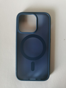 Новые силиконовые чехлы для iPhone 14 Pro (3 фото из 7)