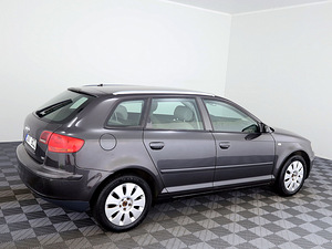 Audi A3 Comfortline Sportback ATM 1.6 75kW (3 foto / 7)
