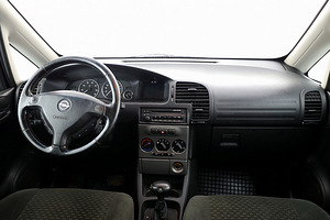 Opel Zafira Comfort ATM 2.2 108kW (5 фото из 8)