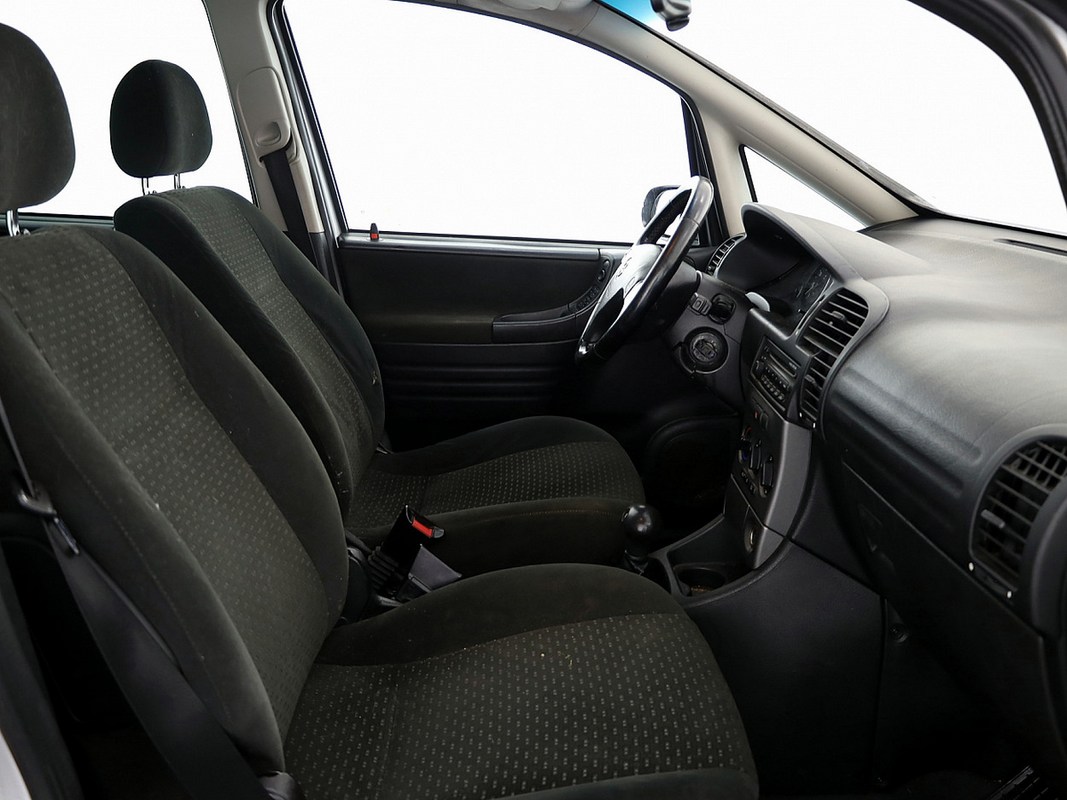 Opel Zafira Comfort 2.2 108kW