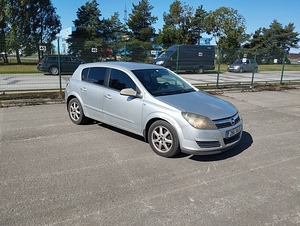 Opel Astra (1 фото из 4)