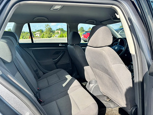 Volkswagen Golf (3 фото из 6)