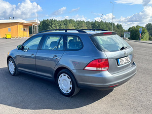 Volkswagen Golf (4 фото из 6)