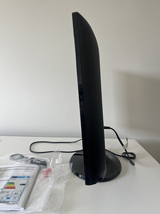 Samsung LED TV monitor/kuvar (4 foto / 8)