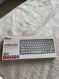 Trust klaviatuur NADO Wireless Bluetooth (7 foto / 7)