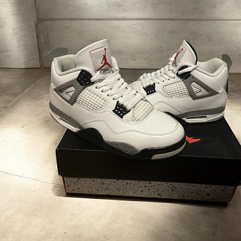 Jordan 4