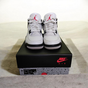 Jordan 4 (3 фото из 3)