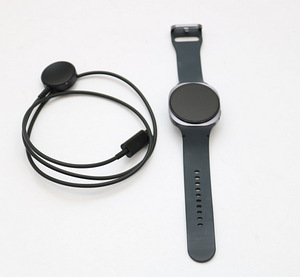 Nutikell Samsung Galaxy Watch 8 40mm LTE (2 foto / 2)