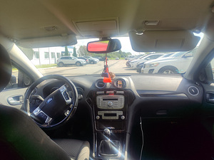 Ford Mondeo 2.0 TDi 103kW 2009 (5 foto / 6)