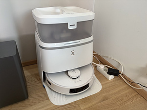 Робот-пылесос Ecovacs T30 Pro Omni На запчасти (1 фото из 5)