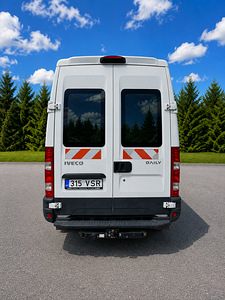Müüa ökonoomne CNG (metaani) auto Iveco Daily 3.0 100кВ (6 фото из 10)