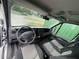 Müüa ökonoomne CNG (metaani) auto Iveco Daily 3.0 100кВ (7 фото из 10)