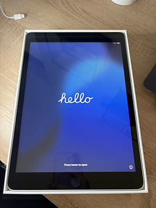 Apple iPad 9-го поколения 10,2" 64GB Wi‑Fi, в идеальном сост (1 фото из 8)