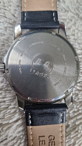 Наручные часы (3 фото из 6)