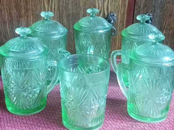 РЕДКИЙ комплект из зелёного стекла