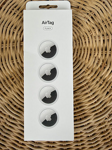 Apple AirTag, комплект из 4 шт. (1 фото из 4)