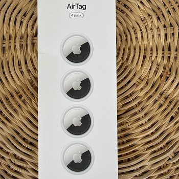 Apple AirTag, комплект из 4 шт.