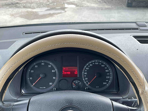 VOLKSWAGEN CADDY KOMBI (8 фото из 11)