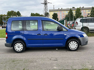 VOLKSWAGEN CADDY KOMBI (4 фото из 11)