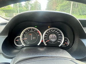 Honda Accord (7 фото из 10)