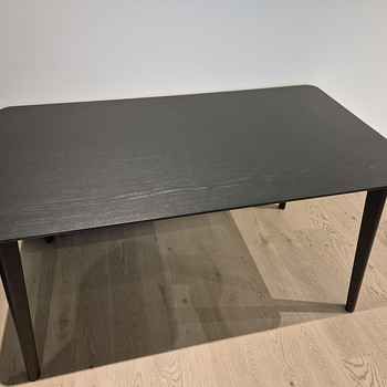 Продаётся как новый чёрный обеденный стол IKEA