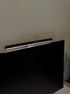 Монитор Lenovo L27M-30 27” с USB-C + лампа, часы и подставка (3 фото из 3)