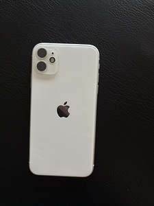iPhone 11 (3 foto / 6)