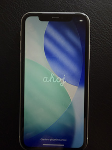 iPhone 11 (2 foto / 6)