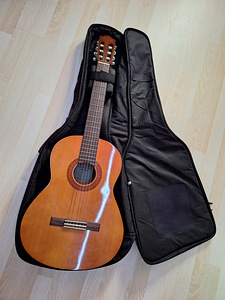Yamaha C40 + kott (ideaalne seisukord) (1 foto / 3)