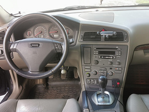 Volvo S60 (10 foto / 12)