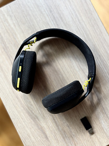Беспроводные наушники Logitech G435 (1 фото из 3)