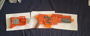 Пластиковое игрушечное оружие Nerf (2 фото из 10)