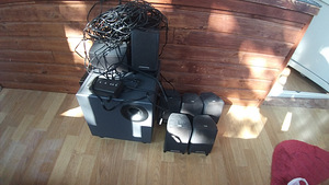 Võimas 7.1 kõlarisüsteem Creative GigaWorks S750 (700W RMS / (1 foto / 3)