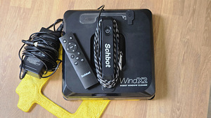 Schbot Wind X2 aknapesurobot (1 foto / 3)