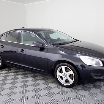 Volvo S60 Momentum 2.0 D5 120kW