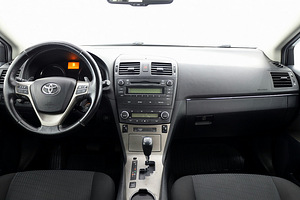 Toyota Avensis Elegance LPG ATM 2.0 112kW (5 фото из 9)