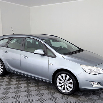 Opel Astra Elegance 1.7 CDTi 81kW